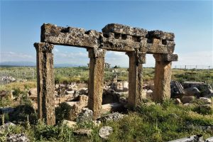 Blaundus Antik Kenti keşfedilmeyi bekliyor