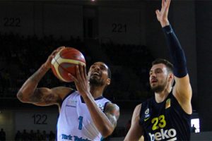 T&uuml;rk Telekom-Fenerbah&ccedil;e Beko: 88-85