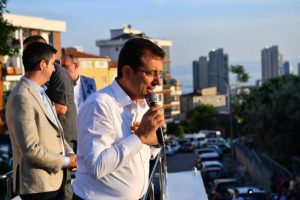 Ekrem İmamoğlu Kartal'da vatandaşlara hitap etti