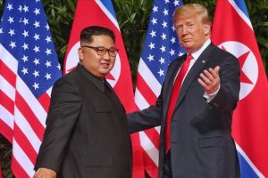 Sanders: Trump ve Kim, Joe Biden'ın d&uuml;ş&uuml;k zekalı olduğu konusunda hemfikir