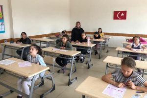 80 &ouml;ğrenci hafızlık sınavına girdi