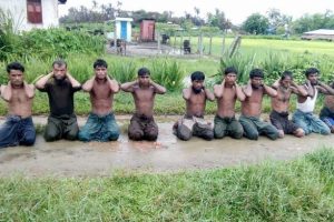 Arakanlı M&uuml;sl&uuml;manları &ouml;ld&uuml;ren Myanmarlı 7 askere erken tahliye