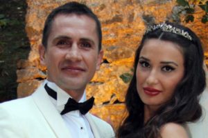 Emre Aşık şikayet&ccedil;i oldu! "Seni bitireceğim"