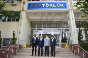 Bursa Osmangazi Belediye Başkanı D&uuml;ndar'dan Rekt&ouml;r Kılavuz'a hayırlı olsun ziyareti
