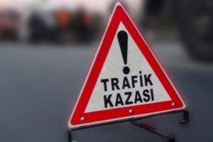 Bursa İneg&ouml;l'de tırla otomobil &ccedil;arpıştı: 1 yaralı