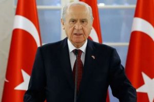 Bah&ccedil;eli, &Uuml;lk&uuml;c&uuml; Şehitler Anıtı'nı ziyaret etti