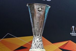 Bak&uuml;'de UEFA kupası coşkusu