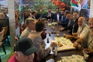 İşadamı G&ouml;ren Cumhur İttifakına destek turunda