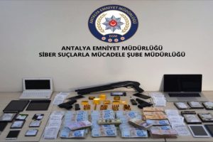 Antalya merkezli Bursa ve Mersin'de yasa dışı bahis operasyonu