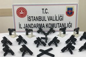 Su&ccedil; &ouml;rg&uuml;tlerine giden ka&ccedil;ak silahlara operasyon