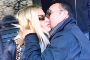 Mustafa Sandal kesenin ağzını a&ccedil;tı!