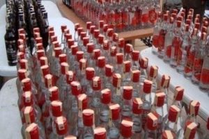 Hindistan'da sahte i&ccedil;kiden 6 kişi &ouml;ld&uuml;