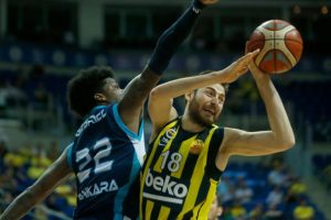Fenerbah&ccedil;e Beko ile T&uuml;rk Telekom tur i&ccedil;in parkede
