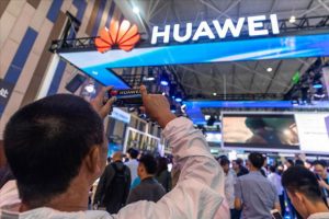 ABD'nin Huawei ambargosu satıştaki telefonları kapsamıyor