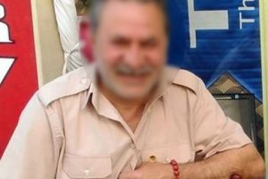 Bursa'da evine ekmek getiren adamı eşinin g&ouml;z&uuml; &ouml;n&uuml;nde bı&ccedil;akladı