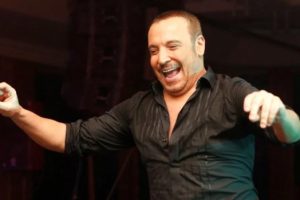 Emekli olduğunu duyuran Cenk Eren alacağı maaşı s&ouml;yledi