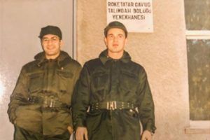 Tamer Karadağlı 25 yıl &ouml;ncesine g&ouml;t&uuml;rd&uuml;