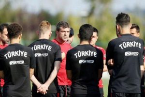 &Uuml;mit Milli Futbol Takımı, Arnavutluk ma&ccedil;ı hazırlıklarına başladı