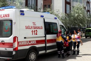 Minik Ali'nin koşu bandına sıkışan elini itfaiye kurtardı