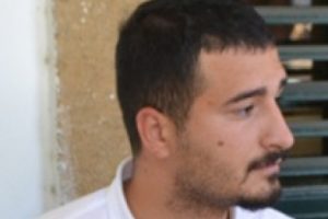 "Bebek benden değil" diyerek sevgilisini d&ouml;vd&uuml;, &ouml;l&uuml;mle tehdit etti!