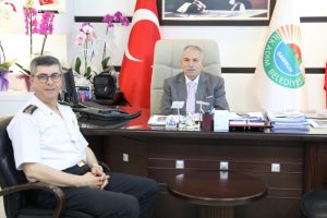 Demirtaş: "G&uuml;venlik g&uuml;&ccedil;lerimiz başımızın tacıdır"