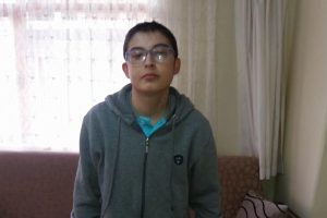 17 yaşındaki Mesut, d&uuml;nya tıp literat&uuml;r&uuml;ne girdi