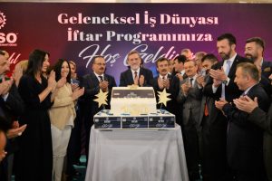 Bursa iş d&uuml;nyası BTSO'nun geleneksel iftarında bir araya geldi