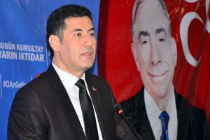 "T&uuml;rkiye'deki asker sayısı 382 bin 850, eli silah tutan Suriyeli sayısı 1 milyon"