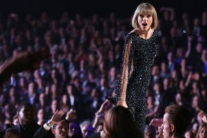 Taylor Swift'ten cinsiyet&ccedil;ilik tepkisi