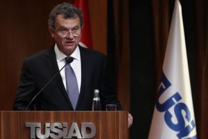 Kaslowski: 'Dijital d&ouml;n&uuml;ş&uuml;m&uuml; ka&ccedil;ırma l&uuml;ks&uuml;m&uuml;z yok'