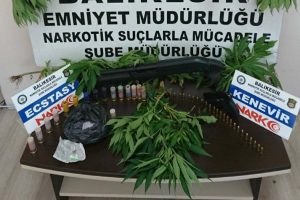 Balıkesir'de uyuşturucu ticaretine 2 g&ouml;zaltı