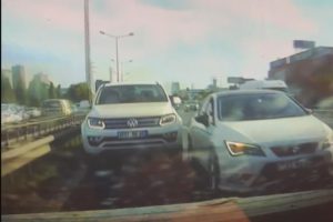 Yol verme tartışması kamerada