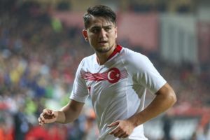 Cengiz i&ccedil;in Arsenal ve Tottenham iddiası