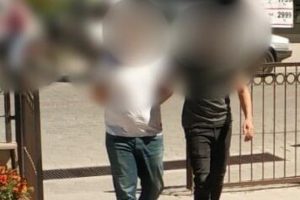 Aranan h&uuml;k&uuml;ml&uuml; &ccedil;ıkmaz sokağa girince yakalandı