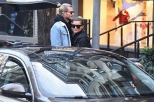 Karius'un sevgilisinin otomobiline spreyli saldırı