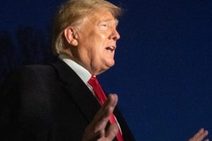 'Ona kalsa 4 tane savaşımız var' diyen Trump'tan flaş hamle
