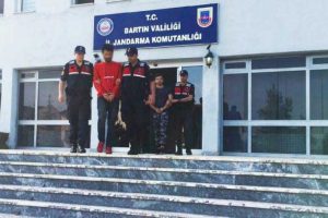 Telefon dolandırıcısı &uuml;niversite &ouml;ğrencileri yakalandı