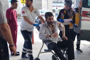 Bursa'da kasaptan satır alıp, kavga ettiği kişiyi yaraladı