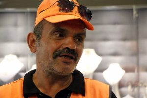 Temizlik iş&ccedil;isi, bulduğu altını sahibine teslim etti