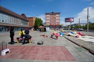 Şişme oyun parkı r&uuml;zgara kapıldı: 5 &ccedil;ocuk yaralandı