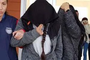 Ayrılmak isteyen sevgisinin aracına uyuşturucu koyup ihbar etti