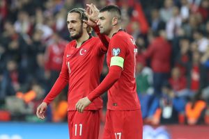 A Milliler Yunanistan &ouml;n&uuml;nde