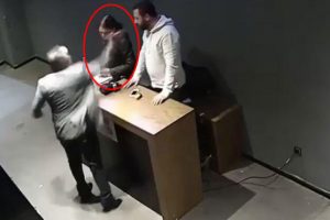 Patronundan dayak yiyen Gaye Akıl o anları anlattı