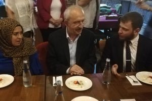 Kılı&ccedil;daroğlu, imam hatipliler ile iftar yaptı
