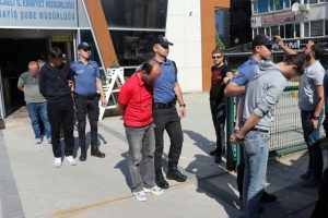 K&ouml;fteciye dev fuhuş operasyonu: 25 g&ouml;zaltı