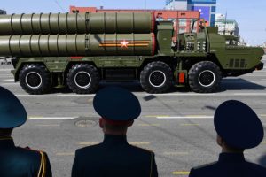 "İran da S-400 almak istedi fakat Rusya tarafından geri &ccedil;evrildi"