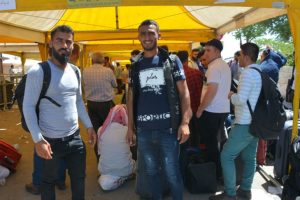 Bayramda &uuml;lkelerine giden Suriyelilerden bazıları d&ouml;nmeyi d&uuml;ş&uuml;nm&uuml;yor