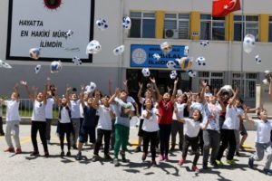Ankara B&uuml;y&uuml;kşehir Belediyesi'nden &ccedil;ocuklara bayram hediyesi