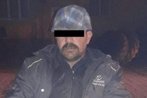İğren&ccedil; olay! 8 yaşındaki kız &ccedil;ocuğunu taciz ederken yakaladılar