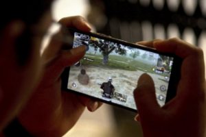 6 saat PUBG oynayan &ccedil;ocuk kalp krizinden &ouml;ld&uuml;!